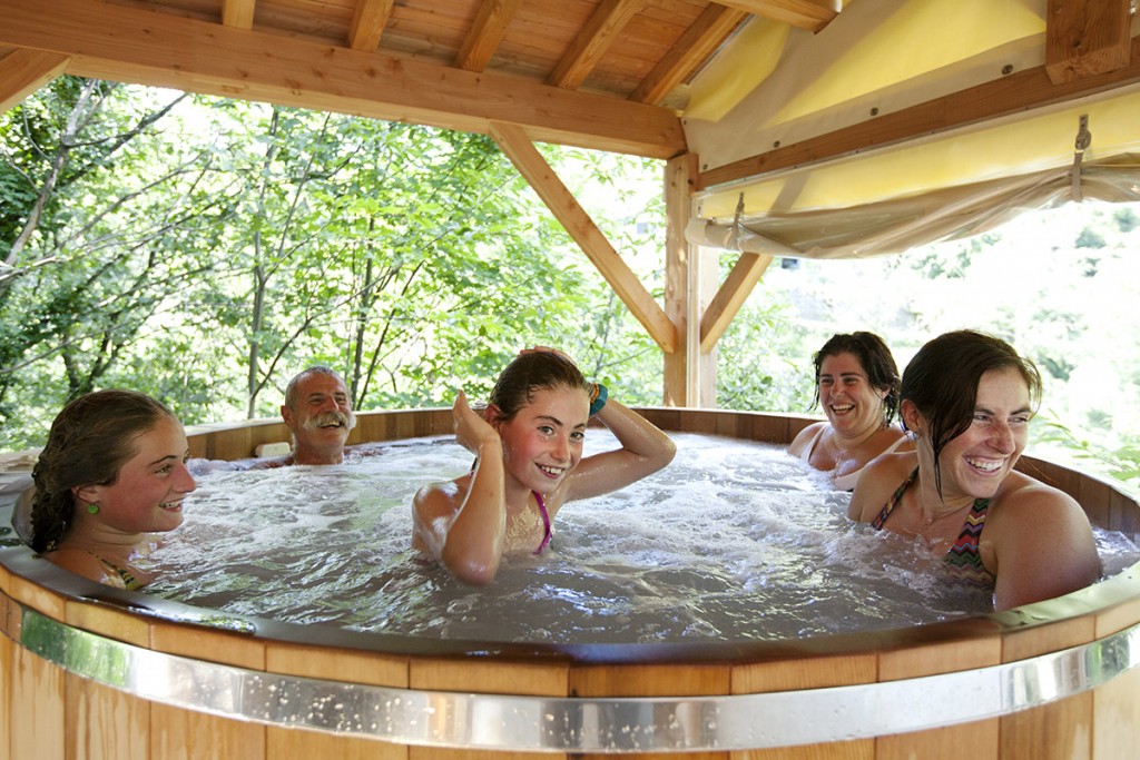 Cocoon canyon, Ardèche HOT TUB: Canyon de la Besorgues