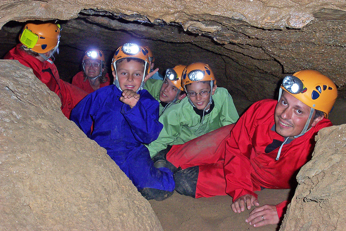 Initiation à la spéléologie en Ardèche, journée spéologie en Ardèche
