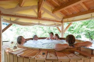 Jaccuzi et bien etre base canyon